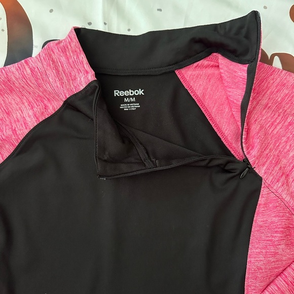 Reebok Athletic Top - Picture 3 of 5
